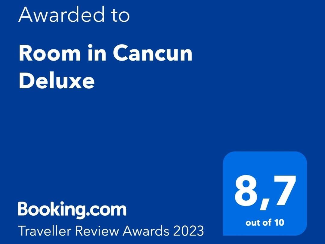 Room In Cancun Stadium Exterior photo