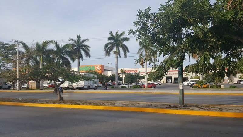 Room In Cancun Stadium Exterior photo
