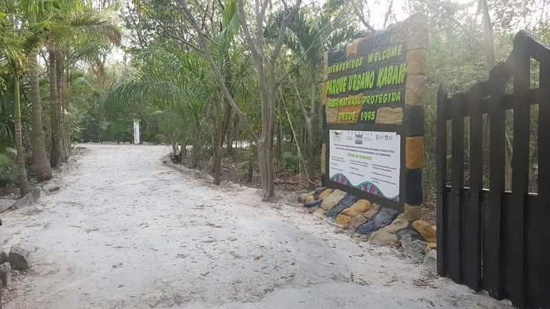 Room In Cancun Stadium Exterior photo