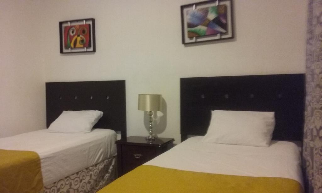 Room In Cancun Stadium Exterior photo